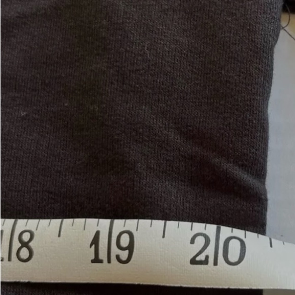 Black Yellowstone Dutton Ranch Montana Women’s (Teen/Tween) SweatshirtSz S NWT - Picture 5 of 6
